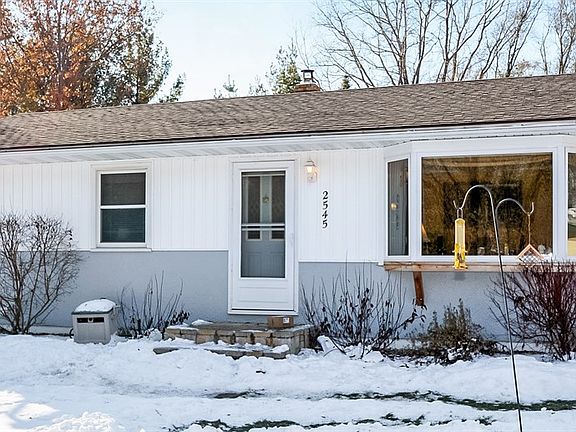 2nd image of 2545 Germain St N