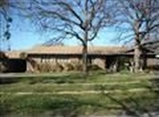 814 W Gilbert St, Henrietta, TX 76365