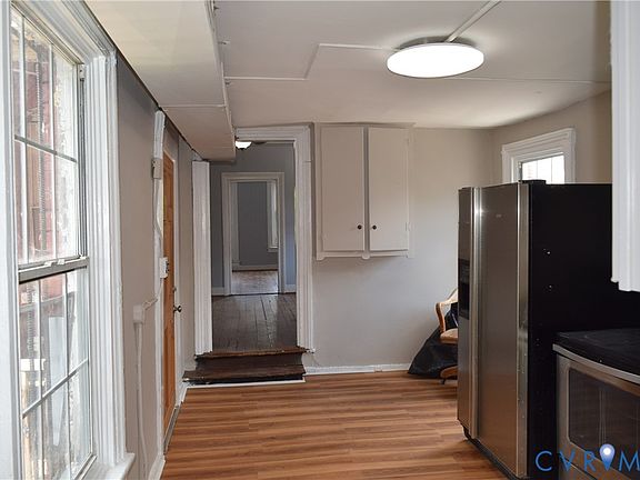 5th image of 501 W Clay St APT 2