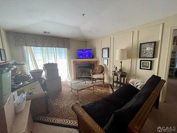 5th image of 1731 Waterford Dr Unit 31