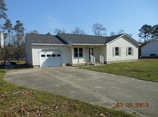 114 Queen Dr, La Grange, NC 28551