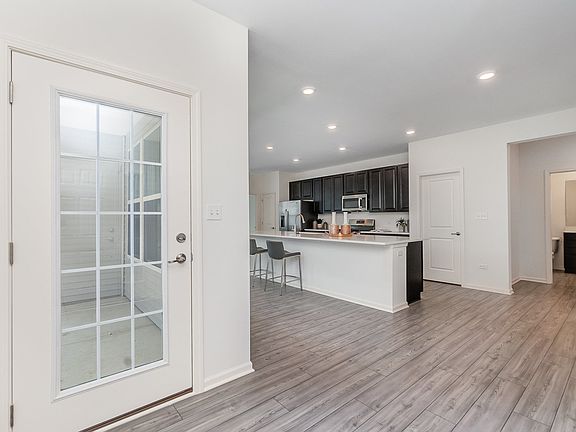 3rd image of 14104 Heritage Way