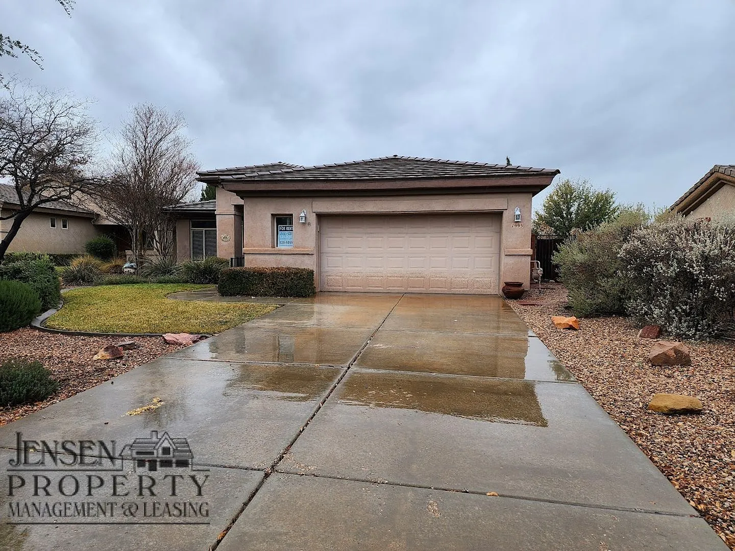 Beautiful Coral Canyon Home- Yard Care Included. — Photo 3