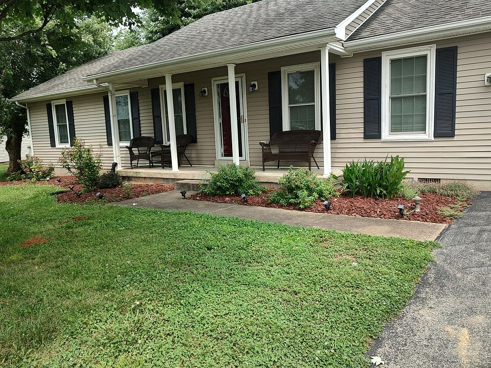 1st image of 520 Lauren Ave