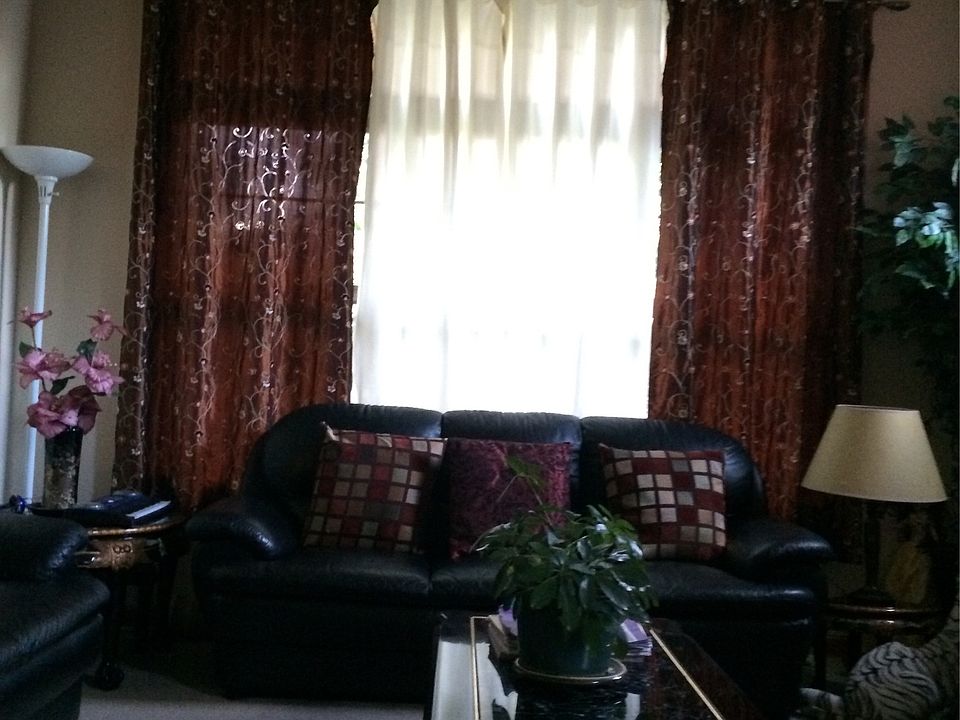 2nd image of 1915 NE 125th St