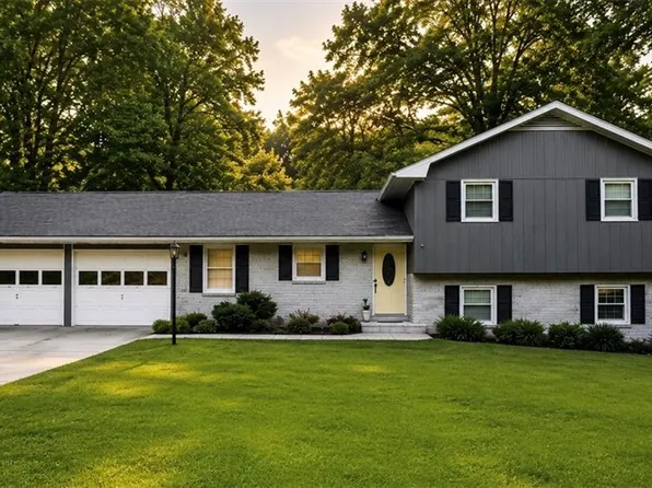 474 Royal Oaks Ter, Stone Mountain, GA 30087