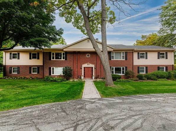 13370 W Bluemound ROAD #3, Elm Grove, WI 53122