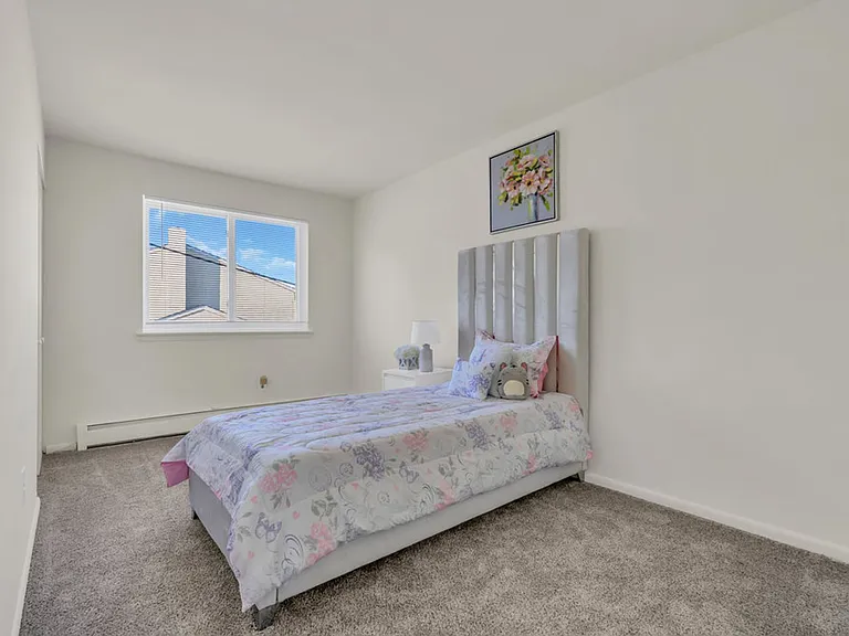 Laurelton Village Apartments — Photo 103