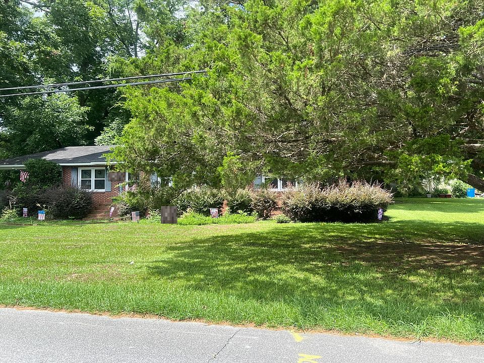 2nd image of 145 Main St