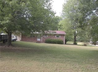 3935 Yokley St, Winston Salem, NC 27107