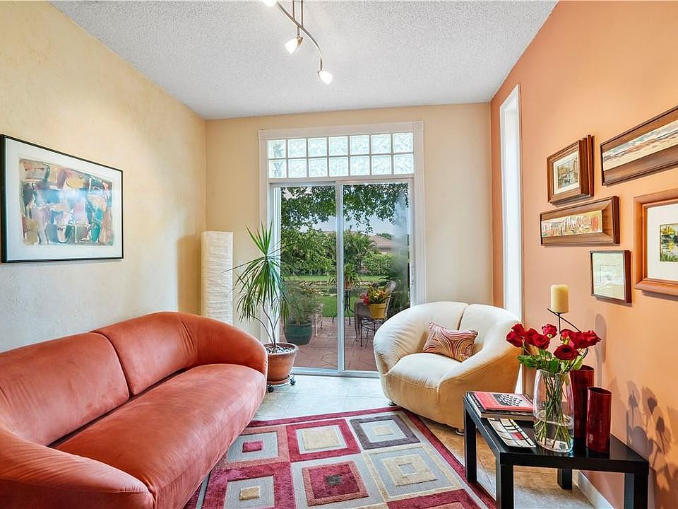 1st image of 11389 Lakeview Drive
