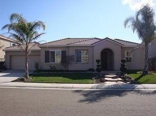 8480 Harbor House Ct, Elk Grove, CA 95624