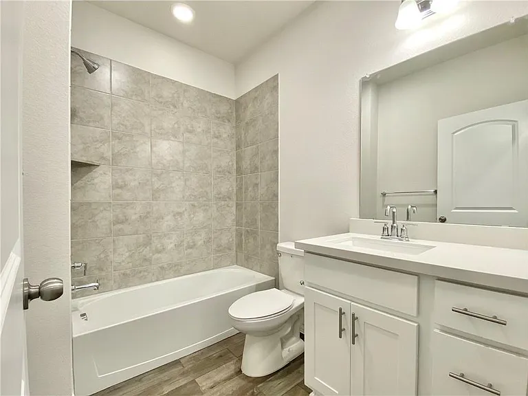 208 Caisson Trl — Photo 34