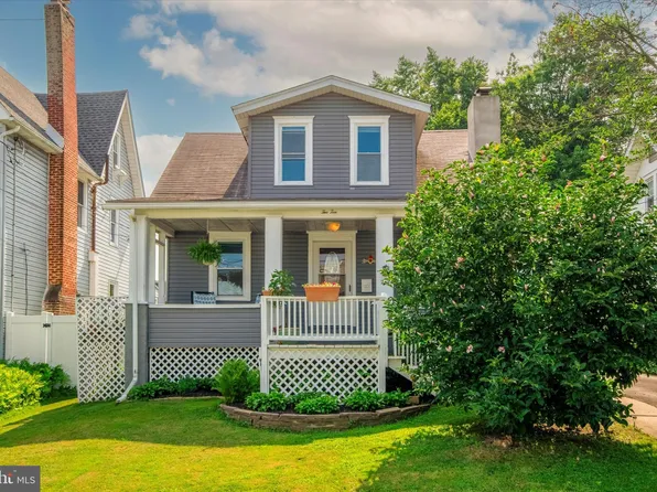 210 E Cleveland Ave, Norwood, PA 19074