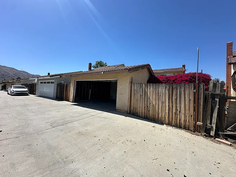 23689 Parkland Ave — Photo 18