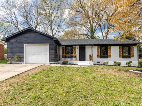 3320 Woodlea Dr, Greensboro, NC 27406