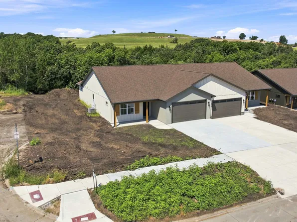 512 S Wreath Ave, Manhattan, KS 66503