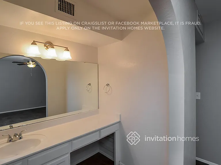 2119 E Forge Ave — Photo 12