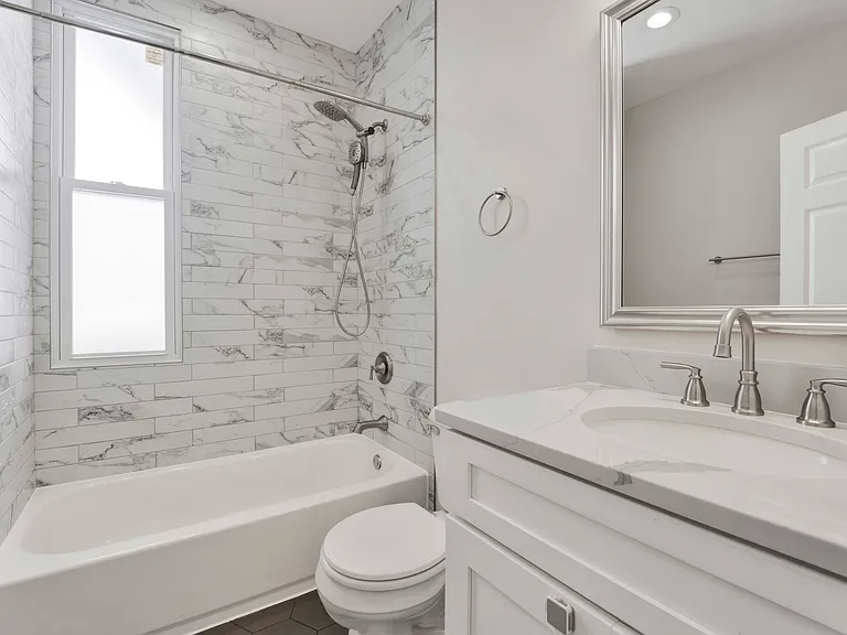 1821 N Tripp Ave #2 — Photo 16