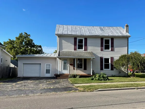 938 E Mansfield St, Bucyrus, OH 44820