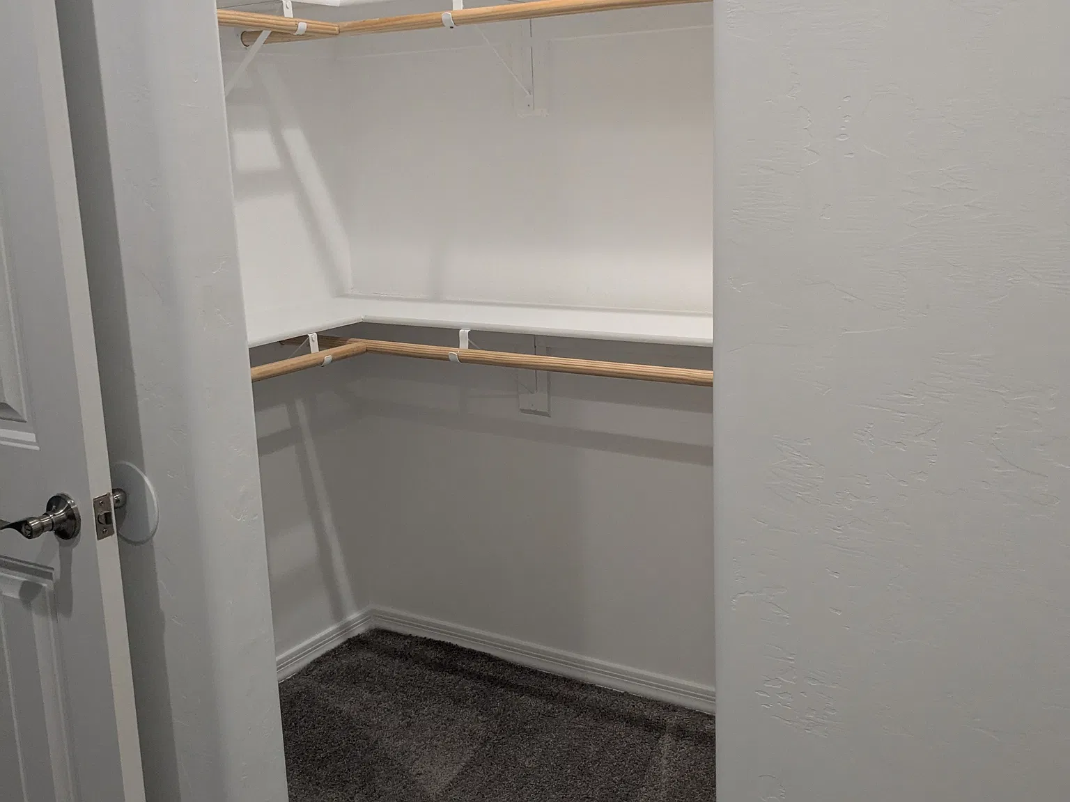 3 bed, 1400 sqft, $1,798 — Photo 4