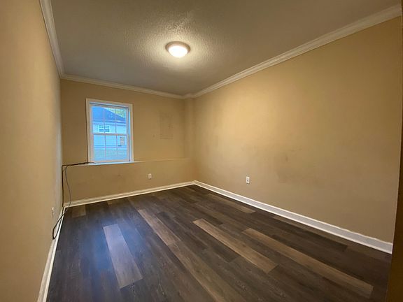 3rd image of 1750 Newell Ave #B