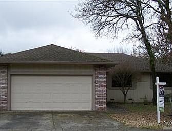 1st image of 734 Daybrook Dr