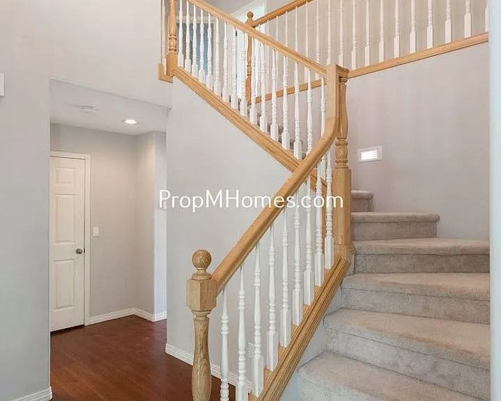 16059 NW Energia St — Photo 12