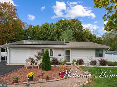 21 Kingsley Rd Kendall Park Nj 08824 Zillow