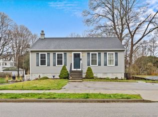 10 Courtland St, Pawcatuck, CT 06379