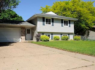7578 Ivystone Ave S, Cottage Grove, MN 55016