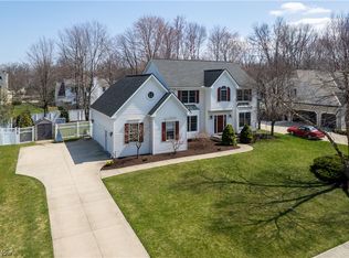 401 Armour Rd, Avon Lake, OH 44012