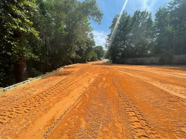 219 Hillside Dr, Niceville, FL 32578