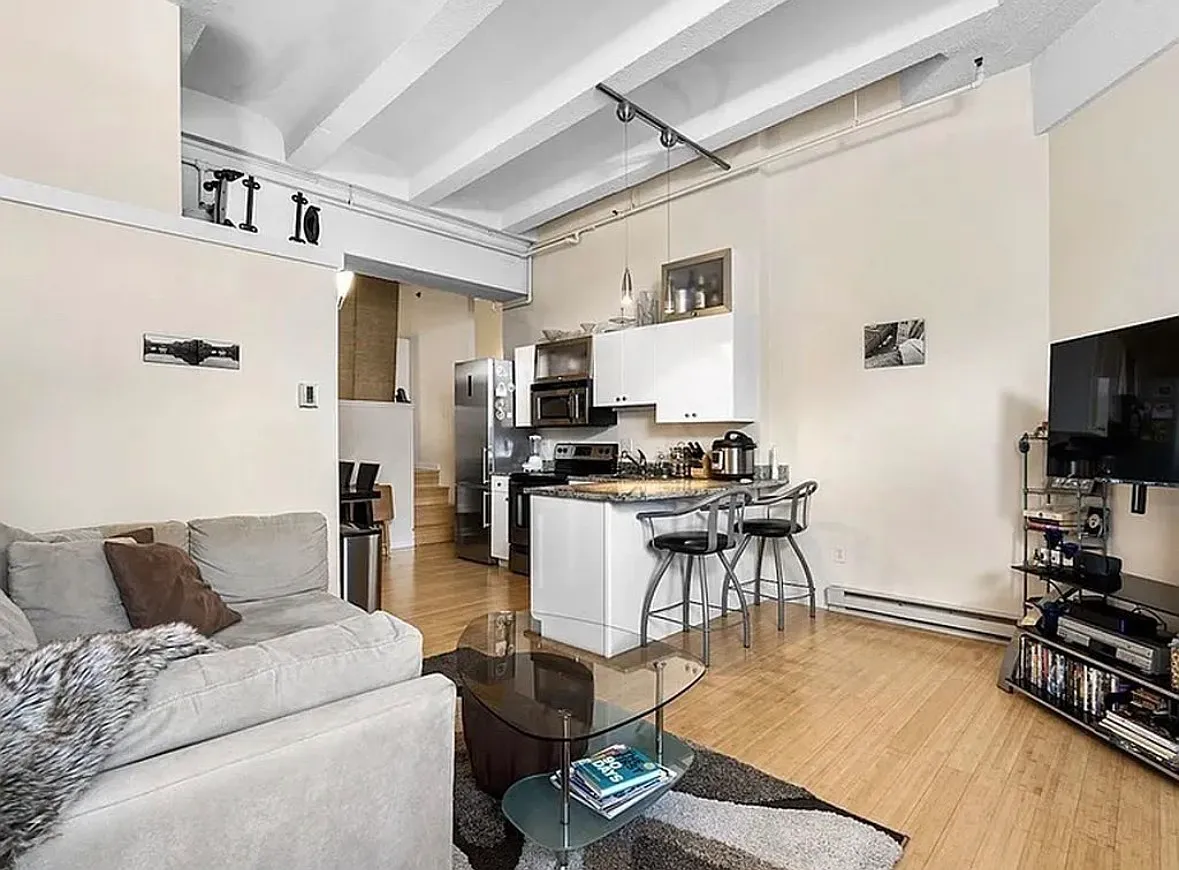 Building Photo - 12 Stoneholm St #524