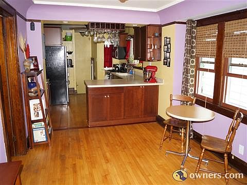 5th image of 2206 E Vollmer Ave