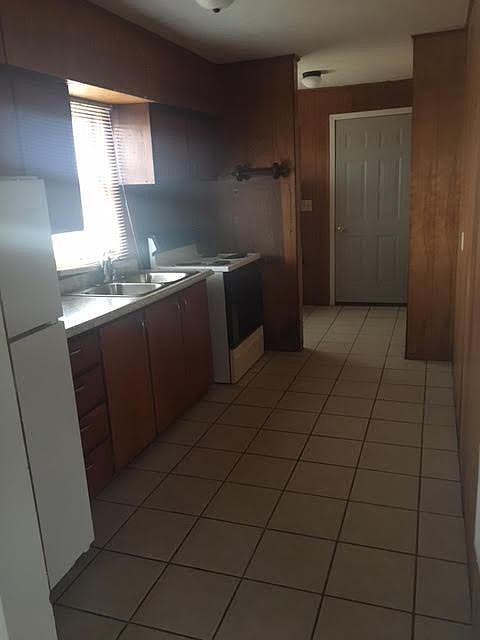 1st image of 106 Juneau Ave