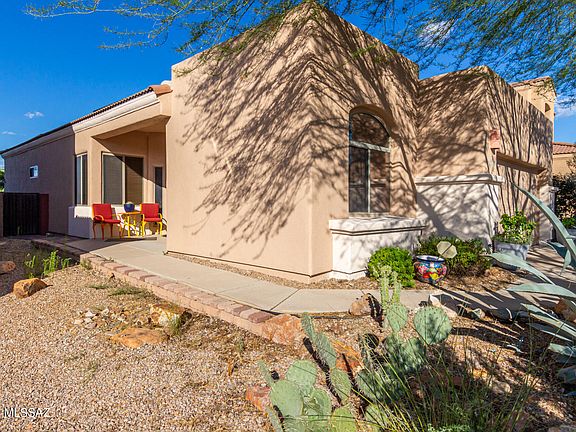 5th image of 585 E Pima Meadows Dr