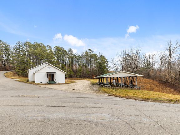 3rd image of 4200 Church Ridge Rd