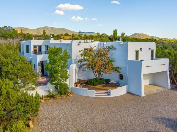 413 Los Arboles Dr, Santa Fe, NM 87501