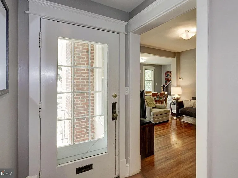 5065 Macarthur Blvd NW — Photo 10