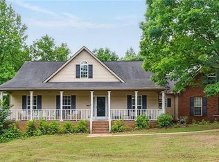 418 Whisper Wood Way, Locust Grove, GA 30248