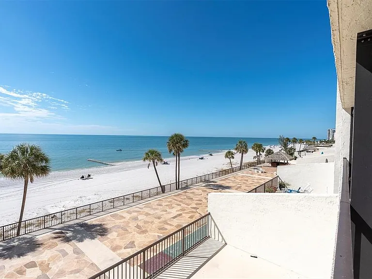 14950 Gulf Blvd #402 — Photo 22