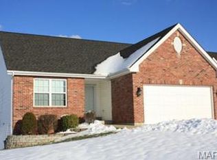 4806 Misty Wood Ct, Wentzville, MO 63385