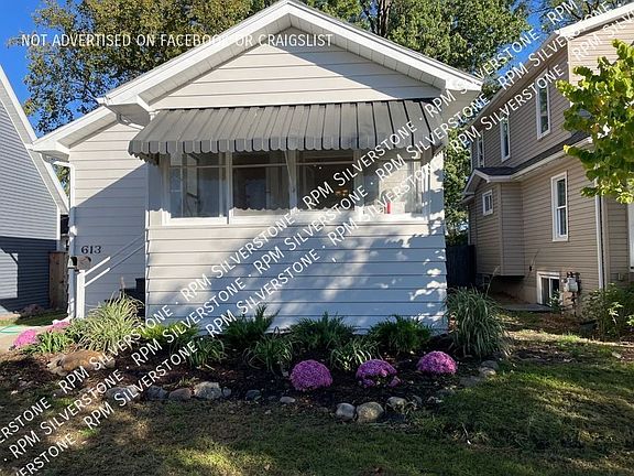 3rd image of 613 E 3rd St