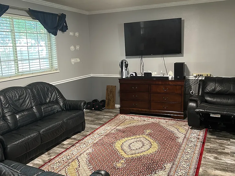 160 N 85 E — Photo 2