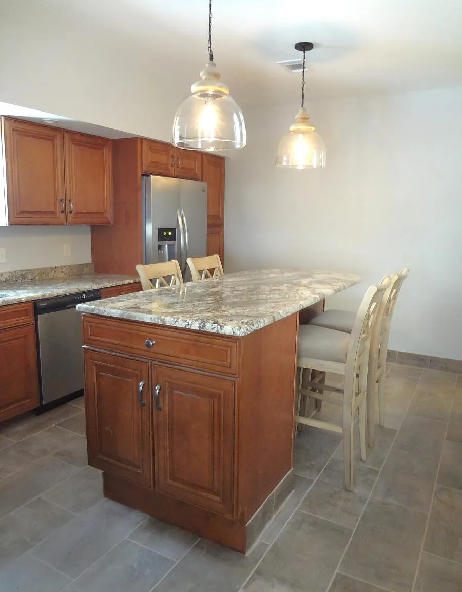 2 bed, $1,385 — Photo 2