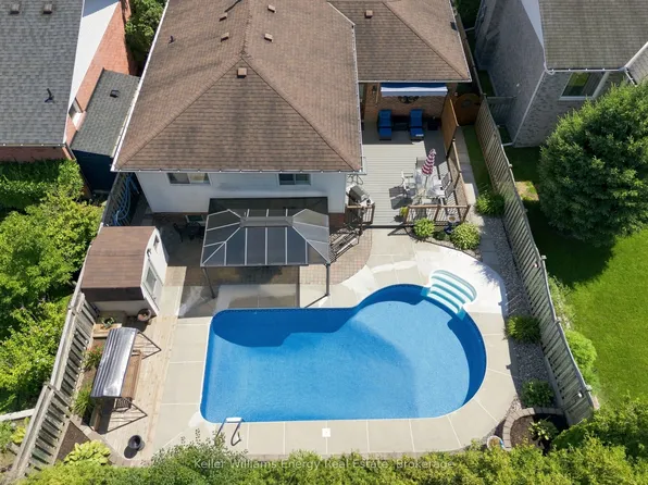 860 Copperfield Dr, Oshawa, ON L1K 1P5