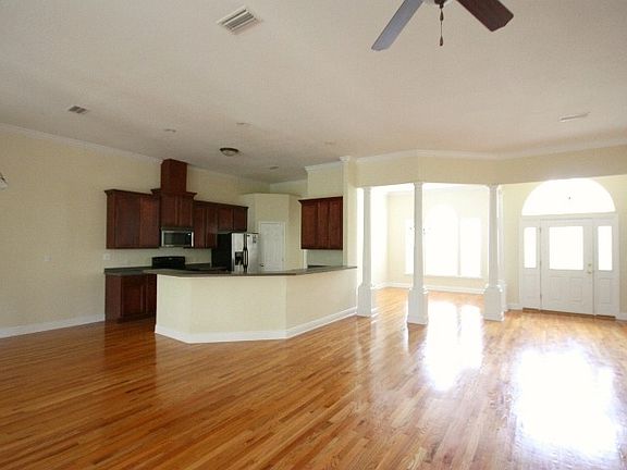 4th image of 8156 Parterre Ct