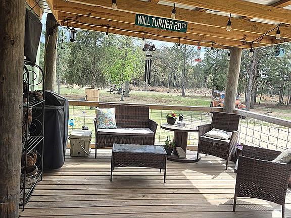 4th image of 586 Edgar Jones Rd