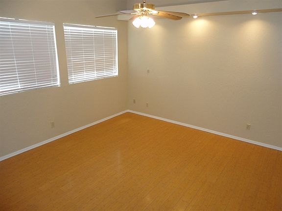 5th image of 1704 S 39th St Unit 43